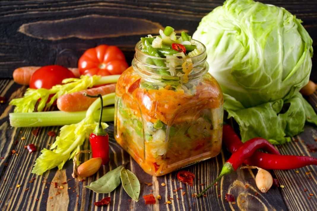 Как заготовить листовой салат на зиму: способы и рецепты