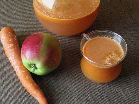 Как сделать морковный сок без соковыжималки