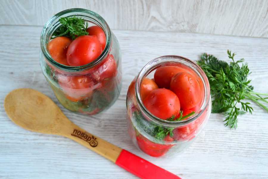 Рецепт помидоров с морковной ботвой на зиму, пошаговая инструкция зимнего маринада