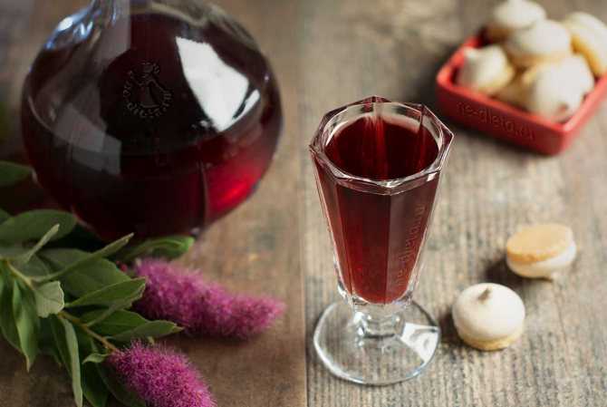 Домашнее вино из варенья - 9 домашних вкусных рецептов