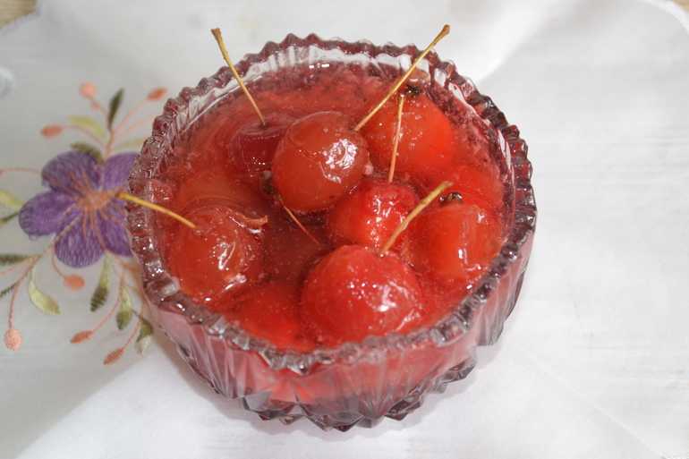 Варенье из райских яблок с хвостиками прозрачное, рецепт с фото — wowcook.net