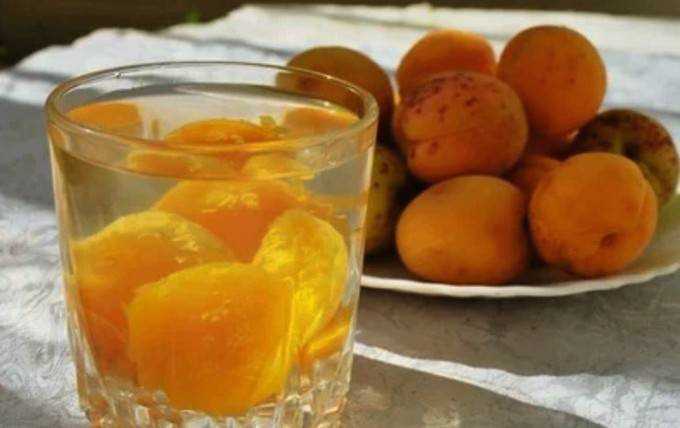 Компот из абрикосов на зиму: очень вкусные и простые рецепты