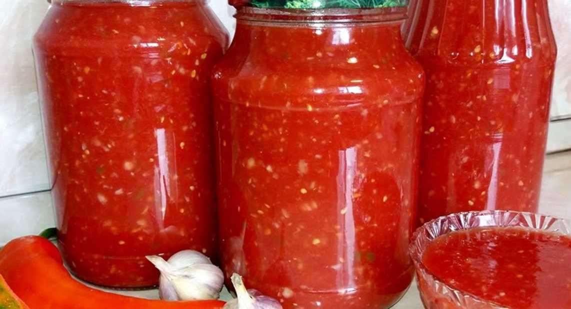 Как приготовить "огонек" из помидор, чеснока и острого перца на зиму, чтобы не прокис