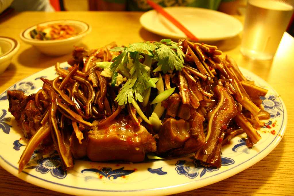 Как приготовить свиные уши по-корейски по пошаговому рецепту с фото