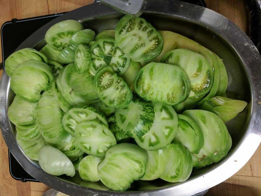 Салат из зеленых помидоров на зиму — пошаговый рецепт с фото