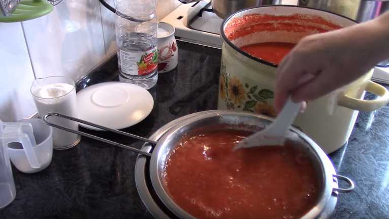 Домашний кетчуп из помидоров на зиму, пальчики оближешь!