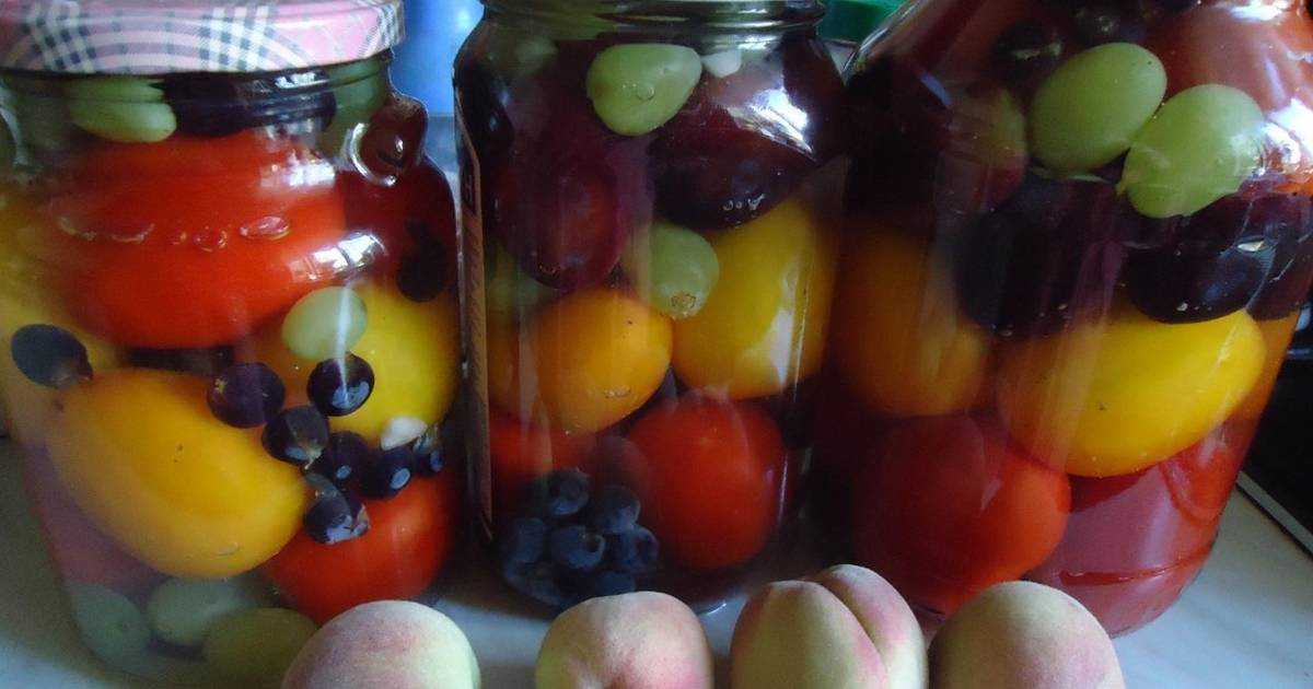 Маринованные помидоры с виноградом на зиму - рецепты с фото