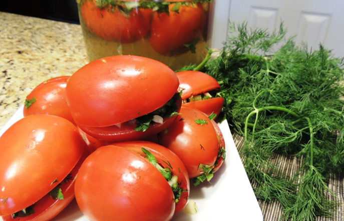 Маринованные помидоры острые на зиму с перцем, ну очень вкусные, на 3 литровую банку, рецепт с фото