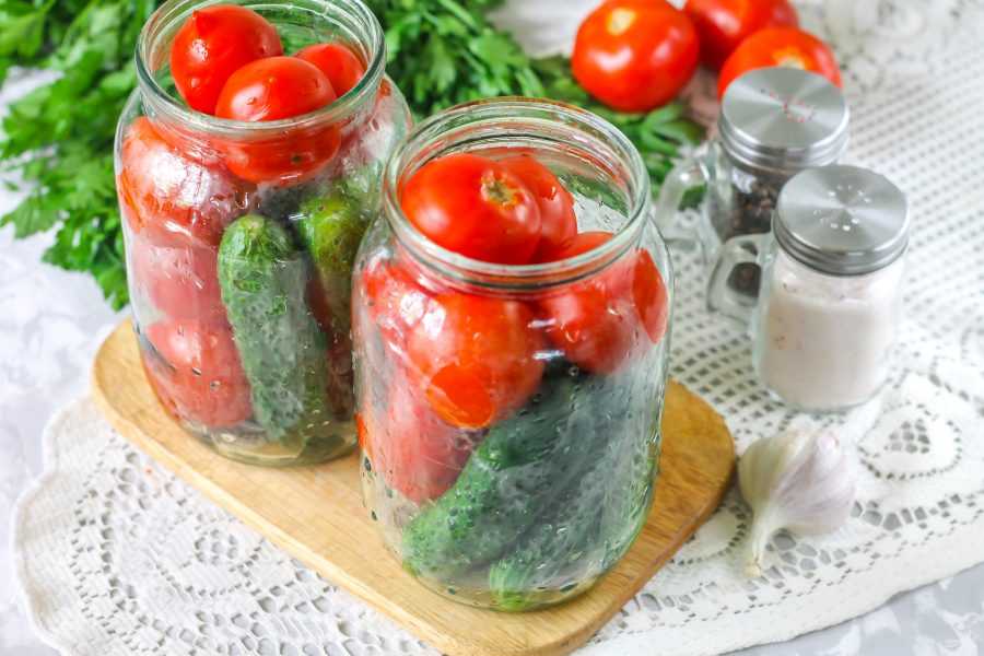 Ассорти из помидор и огурцов – самые вкусные рецепты с фото (8 вариантов)
