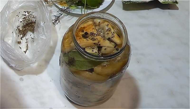 Маринованные грузди на зиму – 10 рецептов приготовления с пошаговыми фото