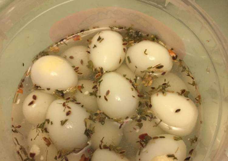 Маринованные перепелиные яйца — пошаговый рецепт с фото