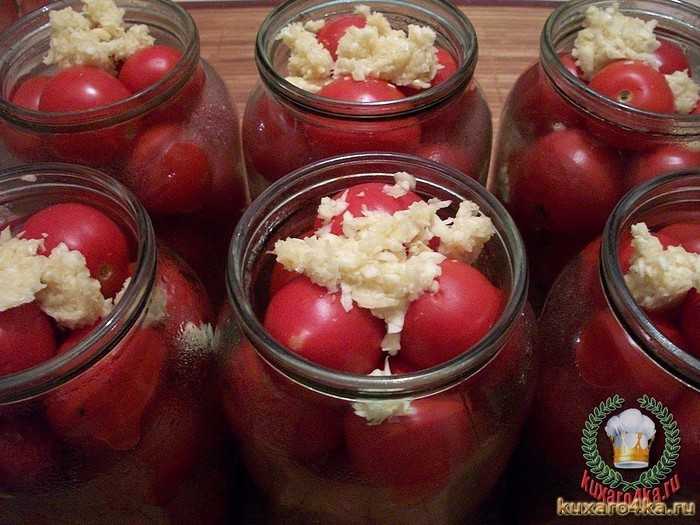 Как приготовить консервированные маринованные помидоры с чесноком на зиму: поиск по ингредиентам, советы, отзывы, пошаговые фото, подсчет калорий, изменение порций, похожие рецепты