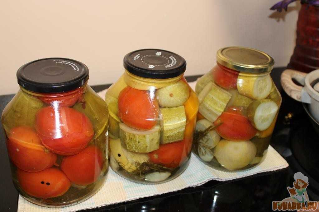 Ассорти из помидоров и огурцов на зиму: самые вкусные рецепты