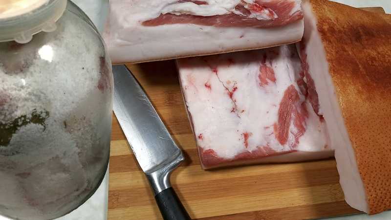 Солим сало в рассоле — простые рецепты засаливания свиного сала в банках