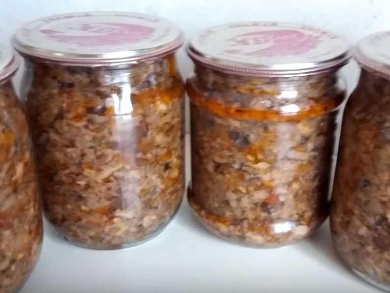 Икра грибная на зиму рецепт через мясорубку с морковью и луком без стерилизации, пошаговые фото