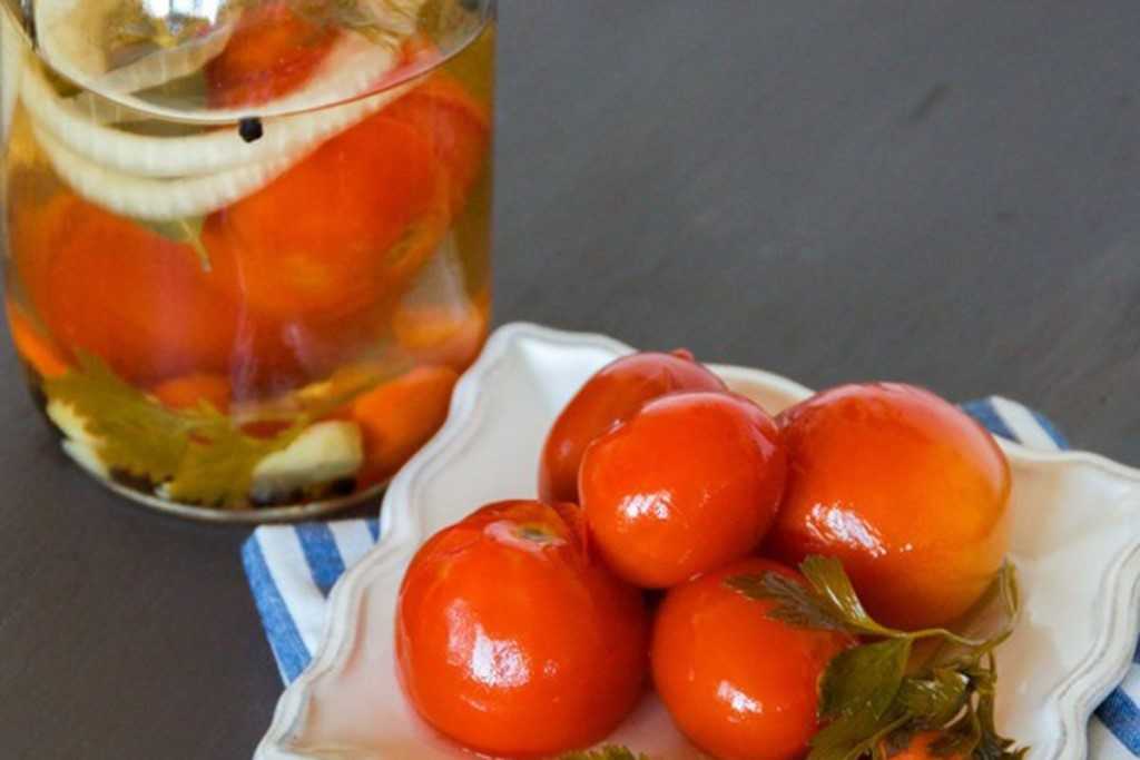 Как приготовить помидоры на зиму в желе с петрушкой и кинзой: поиск по ингредиентам, советы, отзывы, пошаговые фото, видео, подсчет калорий, изменение порций, похожие рецепты