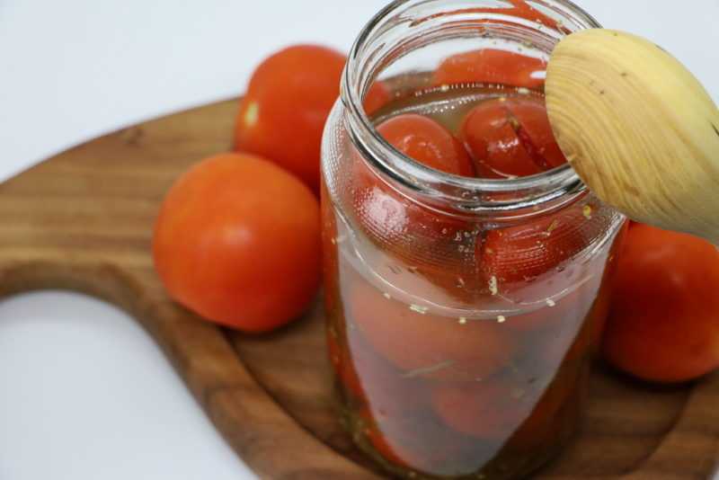 Острые помидоры на зиму: 12 лучших рецептов консервации, правила хранения