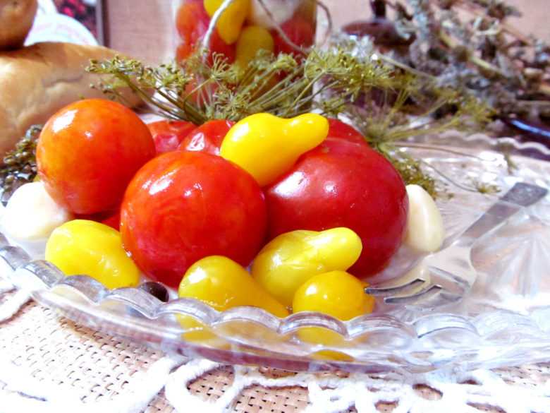 Заготовки из желтых помидоров на зиму: соус, лечо, салат :: syl.ru