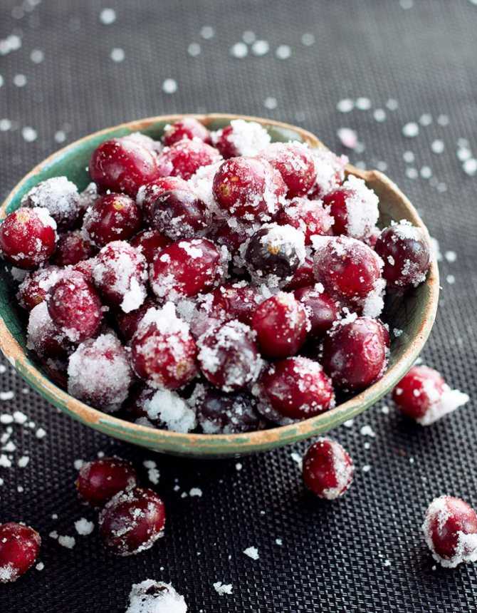 Клюква с сахаром на зиму (топ-15 лучших рецептов) + правила сбора ягод, польза и вред, хранение десерта