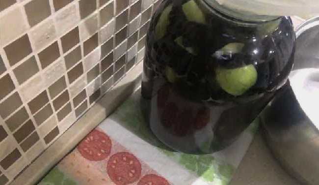 Компот из черноплодной рябины на зиму: простой рецепт и 17 способов приготовления