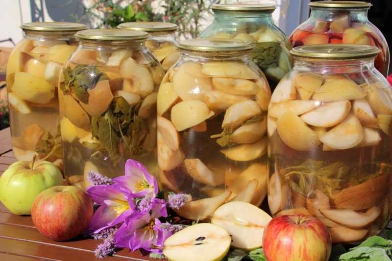8 лучших рецептов приготовления яблок в сиропе на зиму