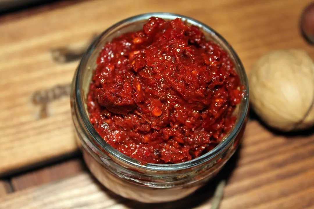 Аджика острая из помидор и перца на зиму - 5 рецептов с фото пошагово