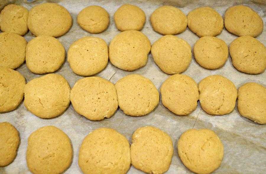 Пошаговый рецепт приготовления песочного печенья с вареньем