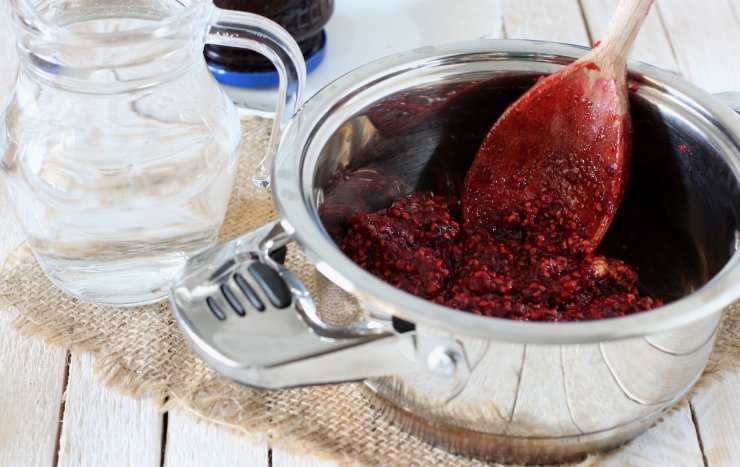 Джем из черной смородины - 10 простых рецептов на зиму пошаговыми фото