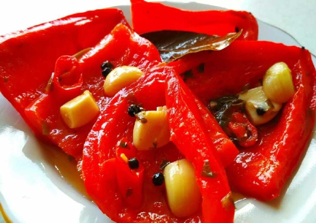 Зеленые перцы на зиму в банках. маринованный болгарский перец на зиму: 11 рецептов заготовки | дачная жизнь