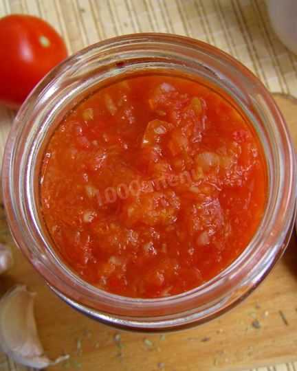 Огонек из помидор, чеснока и острого перца на зиму: рецепты «пальчики оближешь»
