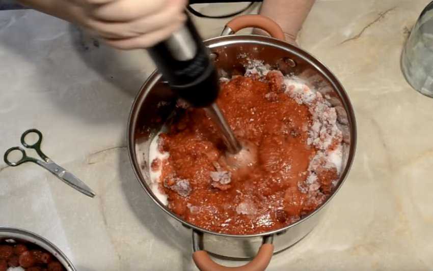 Малина без варки с сахаром на зиму - 7 рецептов протертого варенья с пошаговыми фото