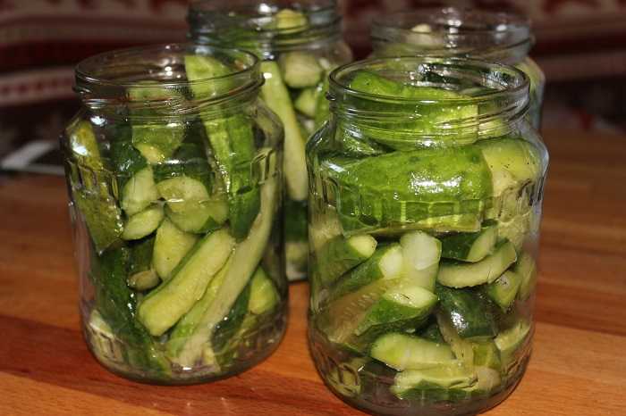 Салат из огурцов без стерилизации на зиму — 10 самых вкусных рецептов