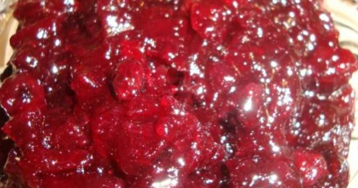 Рецепт различных способов приготовления на зиму варенья из красной рябины