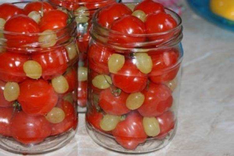Огурцы с кетчупом чили на зиму — 8 рецептов литровых банках