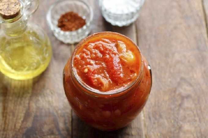 Салат из огурцов и помидоров на зиму — 10 самых вкусных рецептов