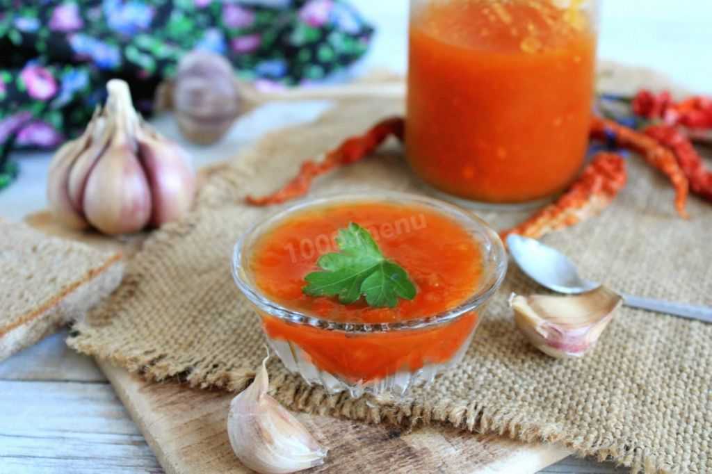 Аджика без варки - 8 классических рецептов аджики из помидор и чеснока на зиму с пошаговыми фото