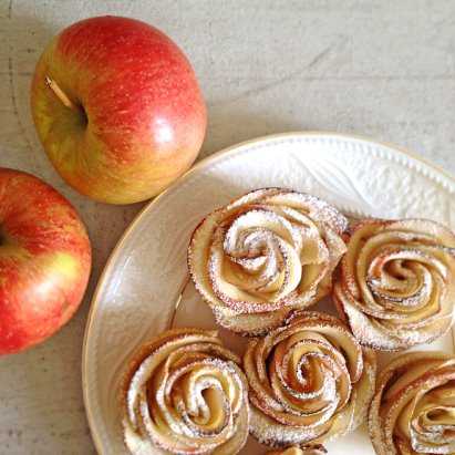 Розочки из теста с яблоками. 4 пошаговых рецепта с фото