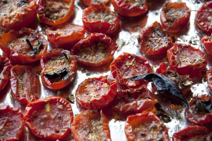 Как сделать сушёные помидоры своими руками: подборка лучших способов заготовок томатов в домашних условиях
