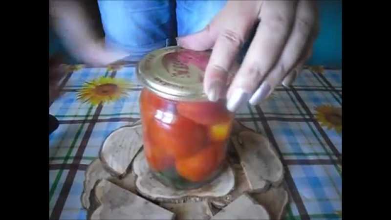 Универсальный вариант заготовки крупных помидоров без уксуса