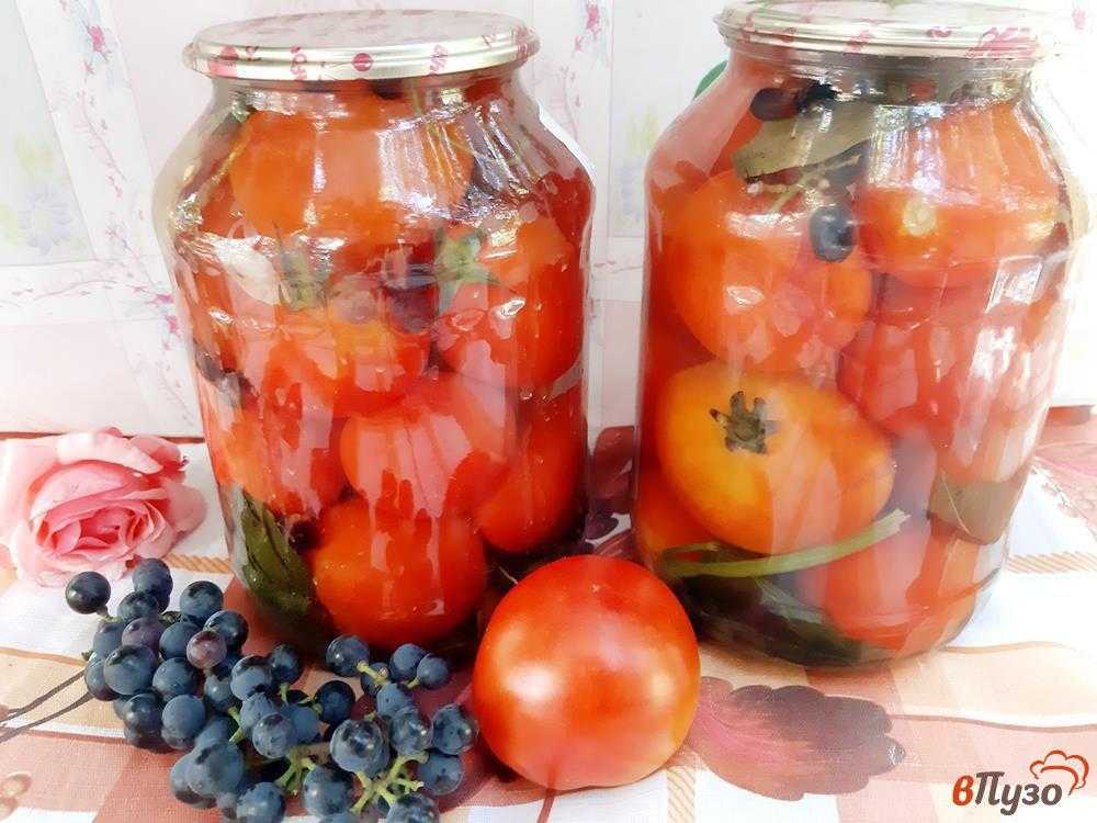 Вкусные помидоры на зиму с виноградом - особенности приготовления, рецепты и отзывы