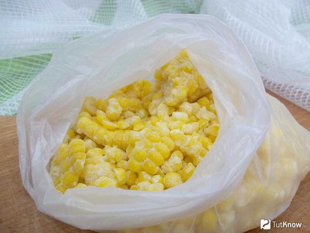 Как консервировать кукурузу на зиму в домашних условиях: в початках, в зернах, основные рецепты