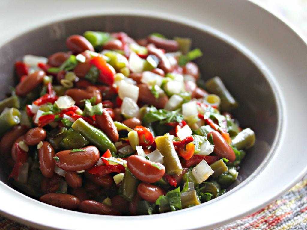 Готовь салат из овощей с фасолью на зиму: поиск по ингредиентам, советы, отзывы, пошаговые фото, подсчет калорий, удобная печать, изменение порций, похожие рецепты