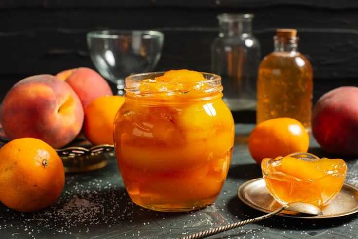 Рецепты абрикосового варенья с разными орехами - спрячьте оранжево-ореховое лето  в банку