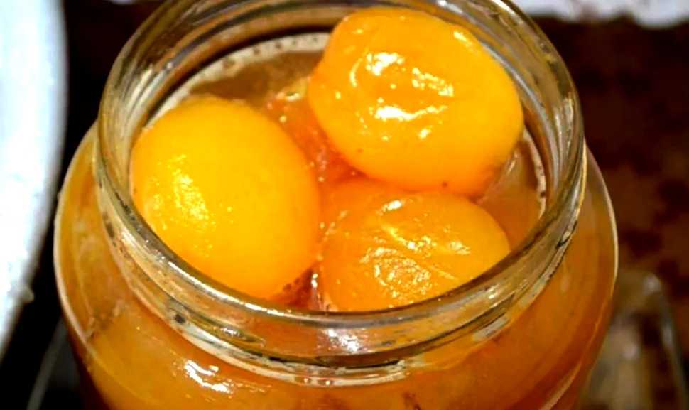 Яблочное пюре без сахара на зиму - 4 рецепта в домашних условиях с пошаговыми фото