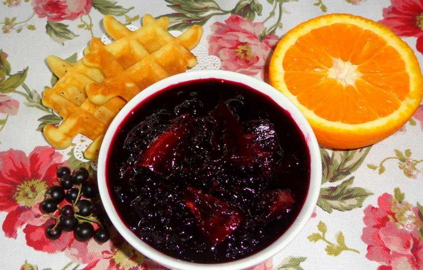 Компот из красной смородины с апельсином на зиму: 6 простых рецептов приготовления
