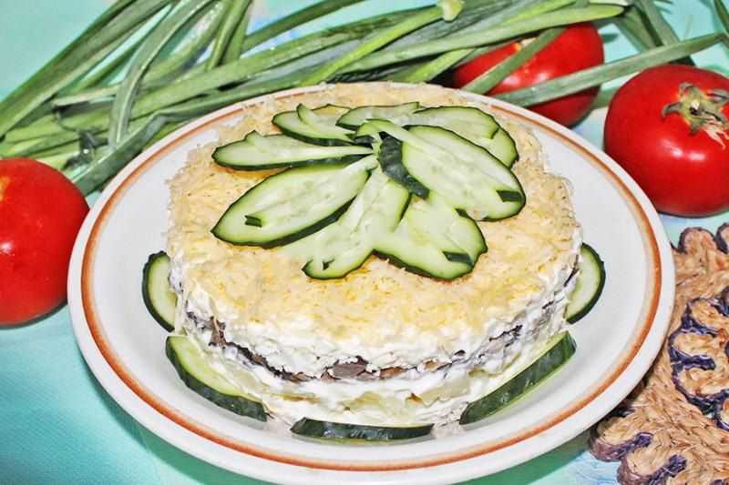 Салат «парамониха» с кабачками на зиму: рецепт с фото пошагово