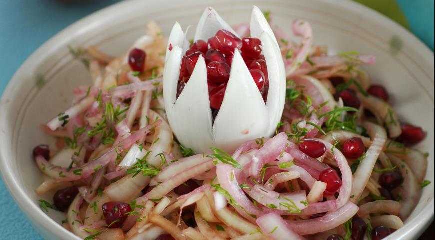 Вкусный салат из лука на зиму: топ — 10 рецептов с фото