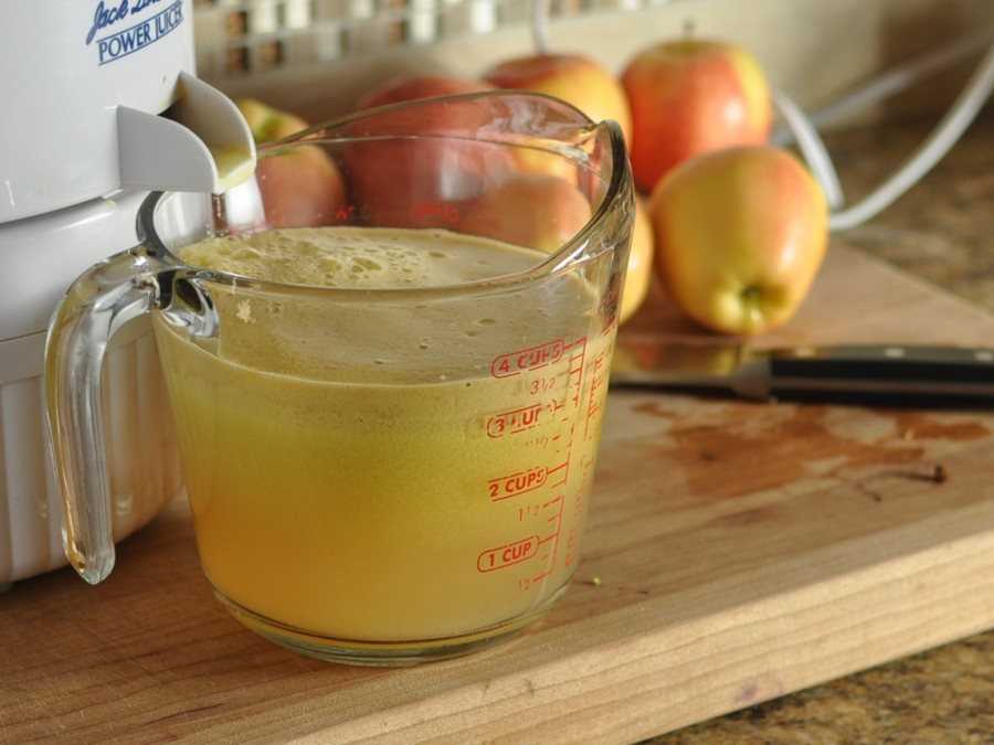Готовим удивительный по вкусу яблочно тыквенный сок на зиму