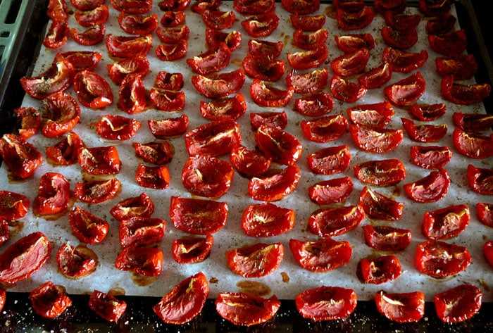 Топ 17 пошаговых рецептов, как в домашних условиях приготовить вяленые помидоры на зиму
