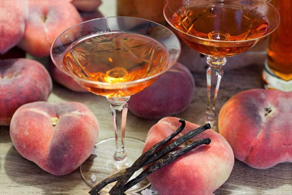 Персики, рецепты на зиму: компоты, джемы, желе, консервирование целиком